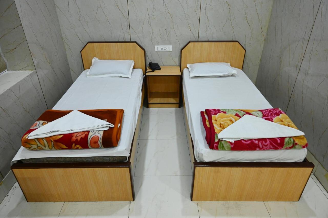 Hotel Komala Vilas Kolkata Exterior photo
